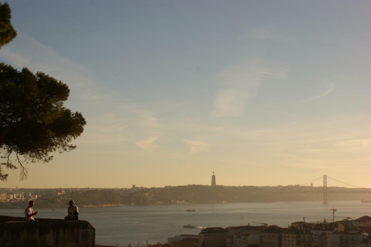 Alfama 34 Apartment Lisbon Luaran gambar